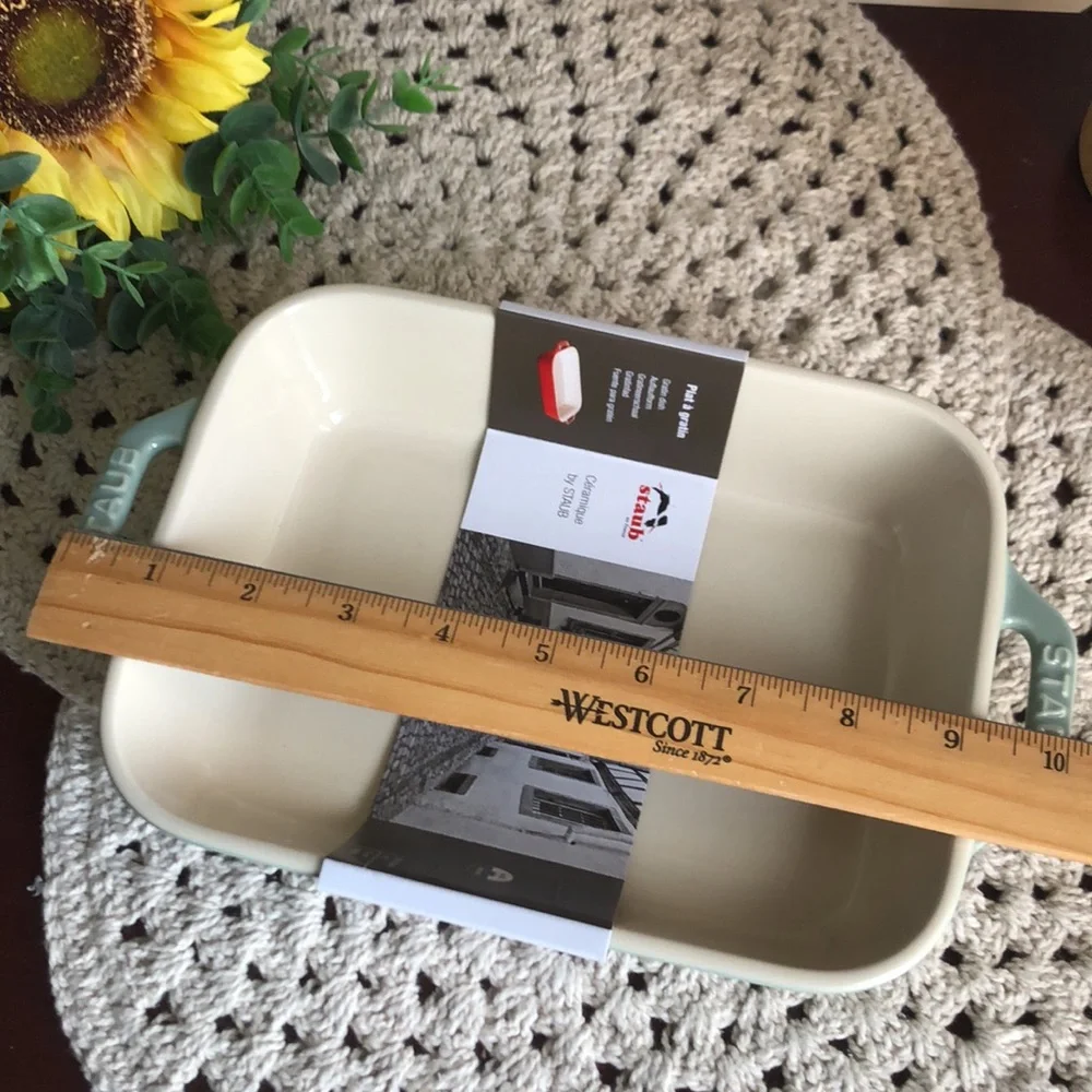 Staub brand new